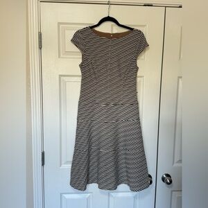 ANNE KLEIN DRESS Textured Cream and black striped dress